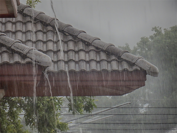 Des tempêtes menacent le centre des États-Unis avec des précipitations et des inondations historiques